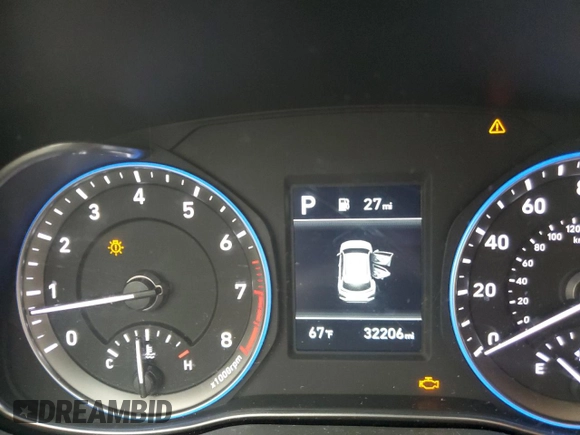 2020 Hyundai Kona SEL with VIN KM8K2CAA0LU584615, listed as a Copart auction lot 61799882 with 32,206 mi miles. Bid and sale history available at carsss.com. Image 8.