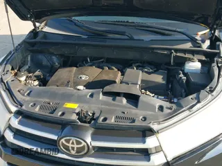 2019 Toyota Highlander LE with VIN 5TDBZRFH7KS982318, listed as a IAAI auction lot 43270199 with 209,680 mi miles and . Bid and sale history available at DreamBid. Image 19.
