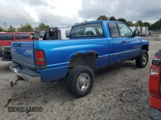 1998 Dodge 2500 with VIN 1B7KF23Z8WJ246326, listed as a Copart auction lot 74606374 with 108,937 mi miles and Clean Title. Bid and sale history available at DreamBid. Image 3.