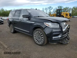 2019 Lincoln Navigator Reserve z VIN 5LMJJ2LT7KEL13810, wystawiony jako Copart lot #54428105 z przebiegiem 112 010 mil mil oraz Szkoda całkowita • Salvage title. Historia ofert i sprzedaży dostępna na DreamBid. Obrazek 4.