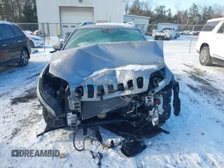 2019 Jeep Cherokee High Altitude z VIN 1C4PJMDX3KD342810, wystawiony jako IAAI lot #41382511 z przebiegiem 66 623 mil mil oraz . Historia ofert i sprzedaży dostępna na DreamBid. Obrazek 12.