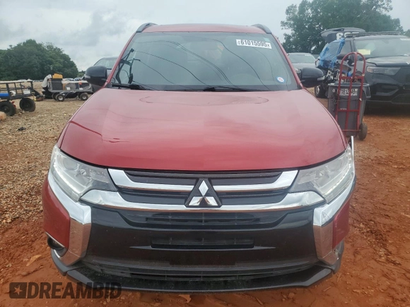 2018 Mitsubishi Outlander SE with VIN JA4AD3A35JZ059894, listed as a Copart auction lot 61015595 with 121,530 mi miles and Salvage title. Bid and sale history available at DreamBid. Image 5.