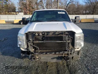 2015 Ford F-250 XLT with VIN 1FT7X2AT7FEB02549, listed as a Copart auction lot 86970034 with 130,042 mi miles and Salvage title. Bid and sale history available at DreamBid. Image 5.
