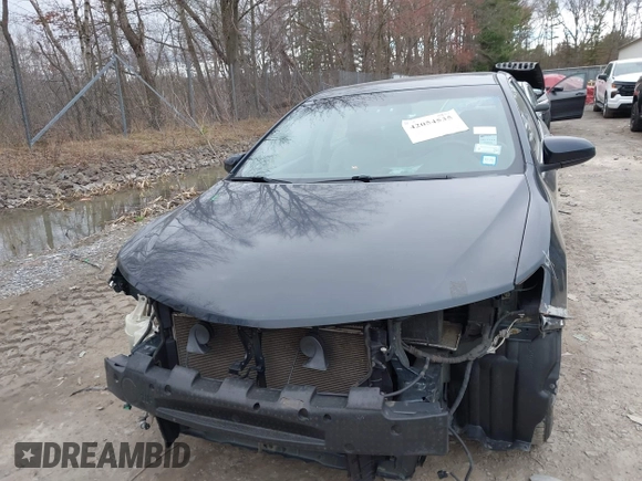 2012 Toyota Camry L with VIN 4T1BF1FKXCU134996, listed as a IAAI auction lot 42054535 with 185,391 mi miles. Bid and sale history available at carsss.com. Image 6.