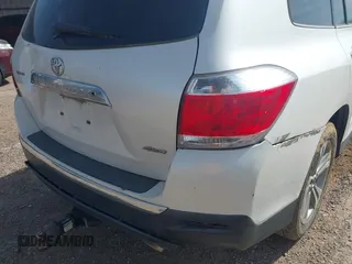 2012 Toyota Highlander Limited with VIN 5TDDK3EH0CS101438, listed as a IAAI auction lot 41893208 with 262,909 mi miles and . Bid and sale history available at DreamBid. Image 15.