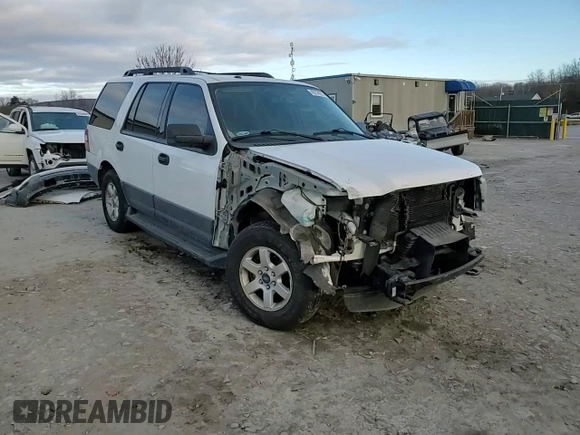 2015 Ford Expedition XL with VIN 1FMJU1GT3FEF40108, listed as a Copart auction lot 42214575 with 167,570 mi miles and Salvage title. Bid and sale history available at DreamBid. Image 15.