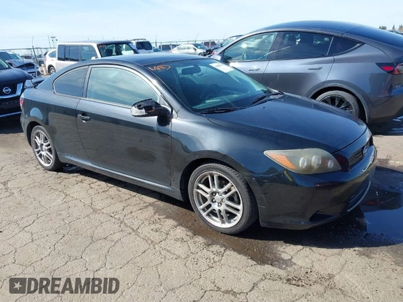2009 Scion tC with VIN JTKDE167090284572, listed as a IAAI auction lot 41808769 with 132,474 mi miles. Bid and sale history available at carsss.com. Image 1.