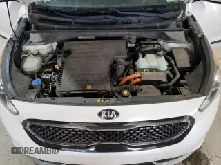 2018 Kia Niro Touring with VIN KNDCE3LC3J5140957, listed as a Copart auction lot 82687224 with 138,432 mi miles and Salvage Title. Bid and sale history available at carsss.com. Image 12.