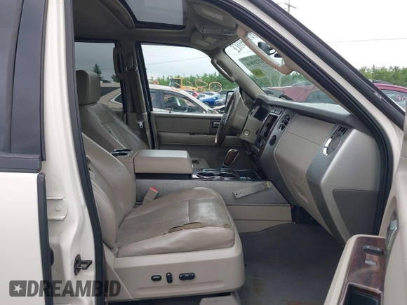 2007 Ford Expedition Limited with VIN 1FMFU20547LA46487, listed as a IAAI auction lot 42720866 with 263,264 mi miles and . Bid and sale history available at DreamBid. Image 5.