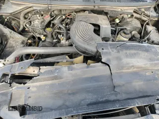 2000 Ford F-150 XL with VIN 1FTRX17L3YNB73860, listed as a Copart auction lot 42318335 with Not provided miles and Non repairable. Bid and sale history available at DreamBid. Image 11.