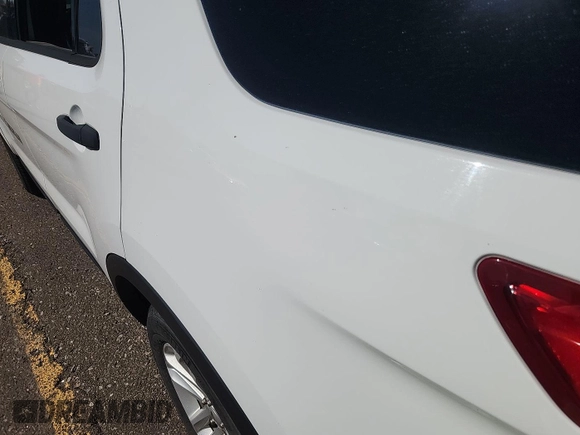 2015 Ford Explorer с VIN 1FM5K8B82FGC42138, выставлен на аукционе IAAI как лот 42788846 с пробегом 214 584 миль миль и . История ставок и продаж доступна на DreamBid. Изображение 6.