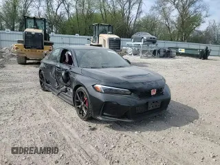 2023 Honda Civic Type R z VIN JHMFL5G46PX000043, wystawiony jako Copart lot #56121455 z przebiegiem 32 128 mil mil oraz Szkoda całkowita • Salvage title. Historia ofert i sprzedaży dostępna na DreamBid. Obrazek 13.