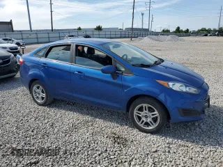 2019 Ford Fiesta SE z VIN 3FADP4BJ5KM159385, wystawiony jako Copart lot #57500565 z przebiegiem 75 766 mil mil oraz Szkoda całkowita • Salvage title. Historia ofert i sprzedaży dostępna na DreamBid. Obrazek 4.