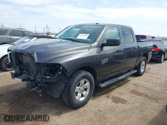 2021 Ram 1500 Tradesman z VIN 3C6RR6KG9MG563230, wystawiony jako IAAI lot #41905688 z przebiegiem 81 143 mil mil oraz . Historia ofert i sprzedaży dostępna na DreamBid. Obrazek 2.