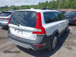 2016 Volvo XC70 T5 Premier z VIN YV4612NK9G1270844, wystawiony jako IAAI lot #42266357 z przebiegiem 41 998 mil mil oraz . Historia ofert i sprzedaży dostępna na DreamBid. Obrazek 4.