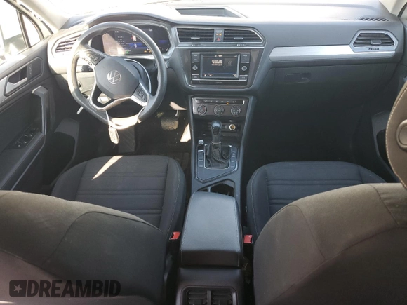 2022 Volkswagen Tiguan S with VIN 3VV1B7AXXNM120171, listed as a Copart auction lot 55880305 with 49,830 mi miles and Salvage title. Bid and sale history available at DreamBid. Image 8.