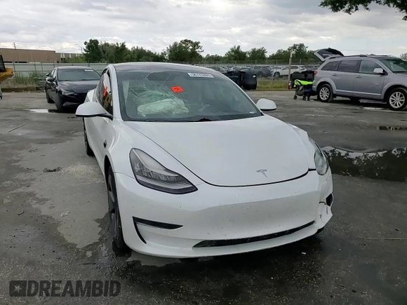 2021 Tesla Model 3 Standard Range Plus z VIN 5YJ3E1EA2MF859832, wystawiony jako Copart lot #56743865 z przebiegiem 77 025 mil mil oraz Nie do naprawy. Historia ofert i sprzedaży dostępna na DreamBid. Obrazek 13.