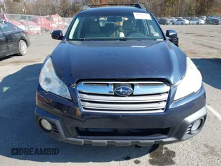 2013 Subaru Outback 2.5i Premium with VIN 4S4BRBCC6D1225471, listed as a IAAI auction lot 40700843 with 185,846 mi miles. Bid and sale history available at carsss.com. Image 12.