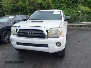 2008 Toyota Tacoma z VIN 5TELU42N18Z552359, wystawiony jako IAAI lot #42269959 z przebiegiem 163 012 mil mil oraz . Historia ofert i sprzedaży dostępna na DreamBid. Obrazek 12.
