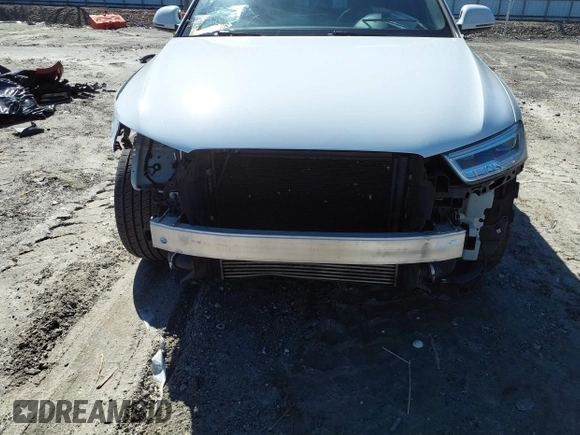 2018 Audi Q3 Premium Plus z VIN WA1JCCFS9JR019286, wystawiony jako IAAI lot #41607434 z przebiegiem 128 709 mil mil oraz . Historia ofert i sprzedaży dostępna na DreamBid. Obrazek 6.