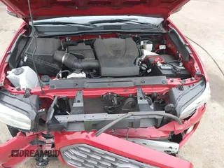 2023 Toyota Tacoma SR5 z VIN 3TYAZ5CN0PT037107, wystawiony jako IAAI lot #41717348 z przebiegiem 31 093 mil mil oraz . Historia ofert i sprzedaży dostępna na DreamBid. Obrazek 10.