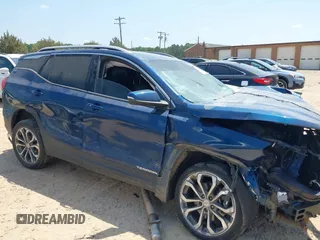 2019 GMC Terrain SLT z VIN 3GKALPEXXKL384695, wystawiony jako IAAI lot #42147681 z przebiegiem 86 060 mil mil oraz . Historia ofert i sprzedaży dostępna na DreamBid. Obrazek 12.