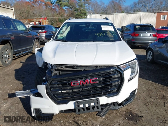 2023 GMC Terrain SLE with VIN 3GKALTEG3PL117396, listed as a IAAI auction lot 40975573 with 38,740 mi miles. Bid and sale history available at carsss.com. Image 13.