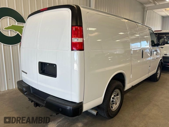 2021 Chevrolet Express Cargo with VIN 1GCWGAFP2M1309369, listed as a IAAI auction lot 42677849 with 115,510 mi miles and . Bid and sale history available at DreamBid. Image 2.