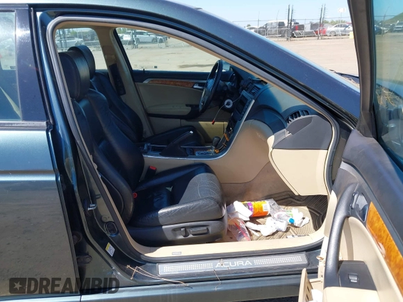 2004 Acura TL with VIN 19UUA66204A049064, listed as a IAAI auction lot 42068252 with 193,438 mi miles. Bid and sale history available at carsss.com. Image 5.