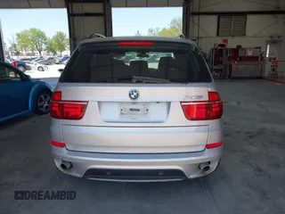2012 BMW X5 35d z VIN 5UXZW0C53CL674187, wystawiony jako IAAI lot #42274931 z przebiegiem 272 642 mil mil oraz . Historia ofert i sprzedaży dostępna na DreamBid. Obrazek 16.