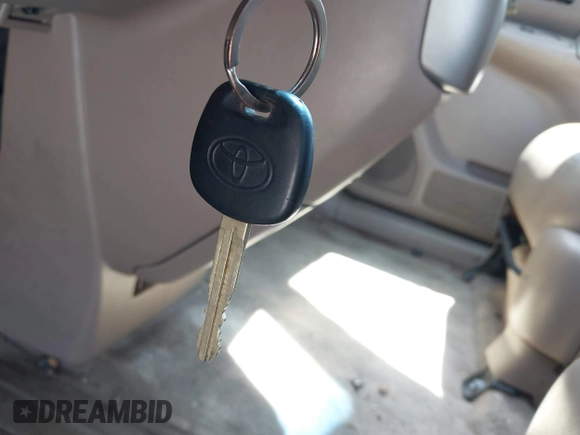 2002 Toyota Sienna LE с VIN 4T3ZF13C02U466267, выставлен на аукционе IAAI как лот 42371050 с пробегом 282 395 миль миль и . История ставок и продаж доступна на DreamBid. Изображение 11.
