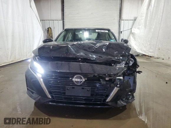 2025 Nissan Altima SV with VIN 1N4BL4DV3SN375793, listed as a Copart auction lot 54016875 with 1,646 mi miles and Clean Title. Bid and sale history available at DreamBid. Image 5.