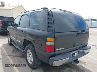 2005 Chevrolet Tahoe LS z VIN 1GNEK13T05J124225, wystawiony jako IAAI lot #41699401 z przebiegiem 253 632 mil mil oraz . Historia ofert i sprzedaży dostępna na DreamBid. Obrazek 3.