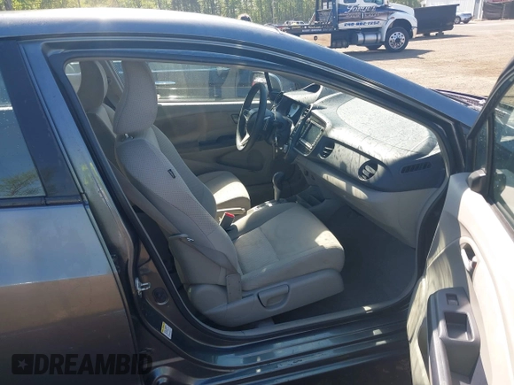 2010 Honda Insight EX with VIN JHMZE2H72AS021555, listed as a IAAI auction lot 42129289 with 172,829 mi miles and . Bid and sale history available at DreamBid. Image 5.