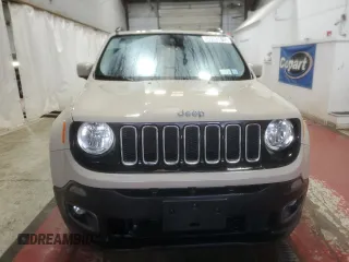 2015 Jeep Renegade Latitude with VIN ZACCJBBT8FPB32231, listed as a Copart auction lot 50593615 with 112,949 mi miles and Clean Title. Bid and sale history available at carsss.com. Image 5.