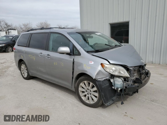 2012 Toyota Sienna XLE with VIN 5TDDK3DCXCS037172, listed as a Copart auction lot 48999165 with 0 mi miles and Salvage Title. Bid and sale history available at carsss.com. Image 4.