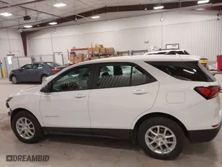 2022 Chevrolet Equinox LS with VIN 2GNAXSEV2N6128472, listed as a IAAI auction lot 41512959 with 37,834 mi miles. Bid and sale history available at carsss.com. Image 15.