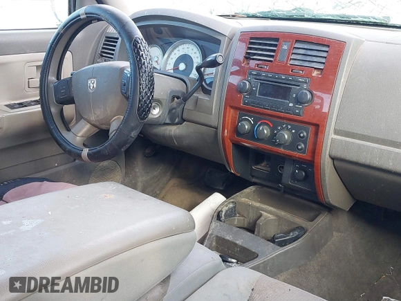 2005 Dodge Dakota SLT with VIN 1D7HW48N45S199371, listed as a IAAI auction lot 41792900 with 170,893 mi miles. Bid and sale history available at carsss.com. Image 16.