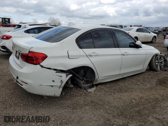 2016 BMW 3 Series 328i z VIN WBA8E9G57GNT82564, wystawiony jako Copart lot #43745895 z przebiegiem 129 921 mil mil oraz Szkoda całkowita • Salvage title. Historia ofert i sprzedaży dostępna na DreamBid. Obrazek 3.