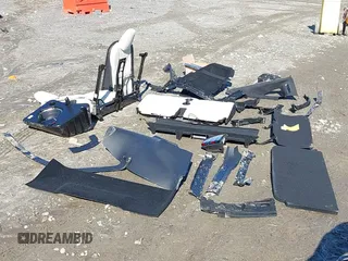 2022 Tesla Model X Plaid z VIN 7SAXCBE64NF352928, wystawiony jako IAAI lot #41406070 z przebiegiem 38 175 mil mil oraz . Historia ofert i sprzedaży dostępna na DreamBid. Obrazek 12.