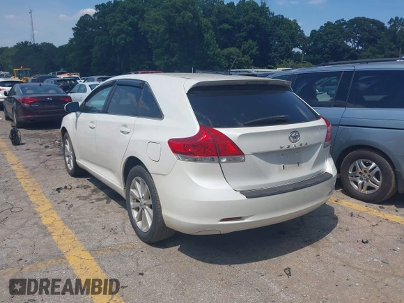 2010 Toyota Venza with VIN 4T3ZA3BB7AU023129, listed as a IAAI auction lot 41664614 with 188,641 mi miles. Bid and sale history available at carsss.com. Image 3.
