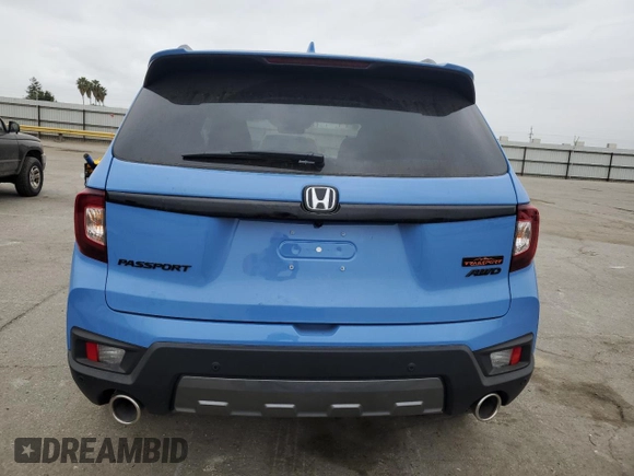 2025 Honda Passport TrailSport z VIN 5FNYF8H65SB002839, wystawiony jako Copart lot #52984215 z przebiegiem 469 mil mil oraz Szkoda całkowita • Salvage title. Historia ofert i sprzedaży dostępna na DreamBid. Obrazek 6.