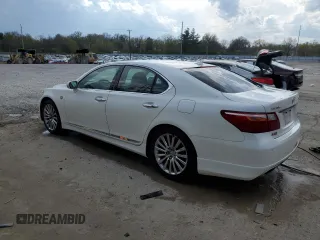 2010 Lexus LS 460 z VIN JTHBL5EFXA5097219, wystawiony jako Copart lot #52623605 z przebiegiem 147 710 mil mil oraz Nie do naprawy • Non repairable. Historia ofert i sprzedaży dostępna na DreamBid. Obrazek 2.