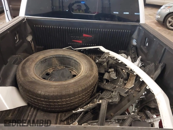 2020 Ford F-150 XL z VIN 1FTEW1E41LFA96440, wystawiony jako IAAI lot #41603984 z przebiegiem 74 490 mil mil oraz . Historia ofert i sprzedaży dostępna na DreamBid. Obrazek 12.