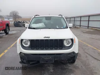 2017 Jeep Renegade Latitude with VIN ZACCJBBB3HPE71456, listed as a IAAI auction lot 41202372 with 72,552 mi miles. Bid and sale history available at carsss.com. Image 12.