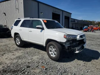 2021 Toyota 4Runner SR5 with VIN JTEEU5JR6M5240114, listed as a Copart auction lot 50421065 with 95,550 mi miles and Salvage Title. Bid and sale history available at carsss.com. Image 4.