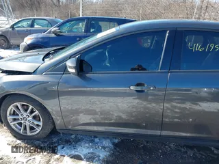 2016 Ford Focus SE with VIN 1FADP3F27GL257596, listed as a IAAI auction lot 41619509 with 75,606 mi miles. Bid and sale history available at carsss.com. Image 14.