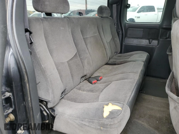 2005 GMC Sierra 2500HD SLT with VIN 1GTHK29U05E307645, listed as a Copart auction lot 80295834 with 151,225 mi miles and Salvage title. Bid and sale history available at DreamBid. Image 10.