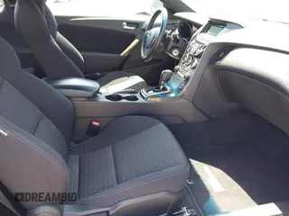 2013 Hyundai Genesis Coupe 2.0T with VIN KMHHT6KD7DU088682, listed as a IAAI auction lot 42421998 with 87,398 mi miles and . Bid and sale history available at DreamBid. Image 5.