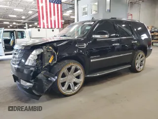 2011 Cadillac Escalade Luxury z VIN 1GYS4BEF5BR338010, wystawiony jako Copart lot #53075885 z przebiegiem 102 589 mil mil oraz Szkoda całkowita • Salvage title. Historia ofert i sprzedaży dostępna na DreamBid. Obrazek 1.